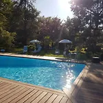 بيت ضيافة Gena 3*