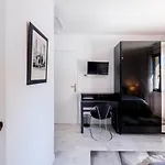 بيت ضيافة Gena Saint-Médard-dʼEyrans