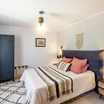 بيت ضيافة Gena 3*