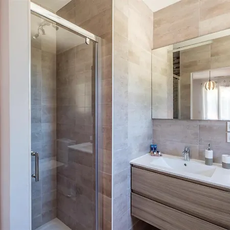 Gena Casa de hóspedes 3*