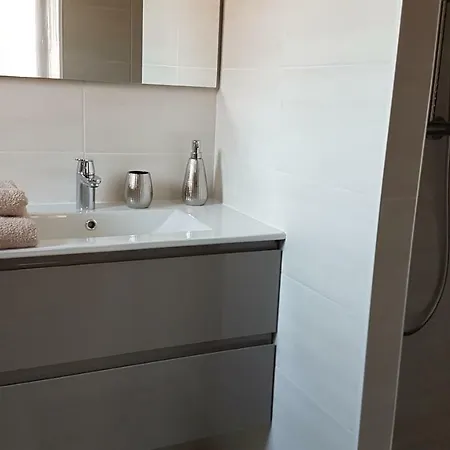 Gena Gæstehus 3*
